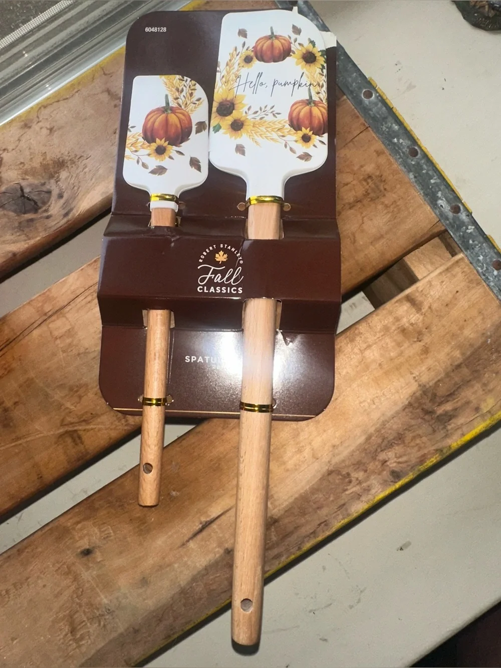 Harvest Hello Pumpkin Spatula Set Wooden-Handle- Brown & Cream